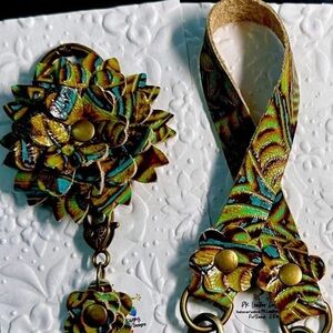 Handmade Leather Flower Purse Flair & Matching 14” Purse Carry/Grab Strap Set.